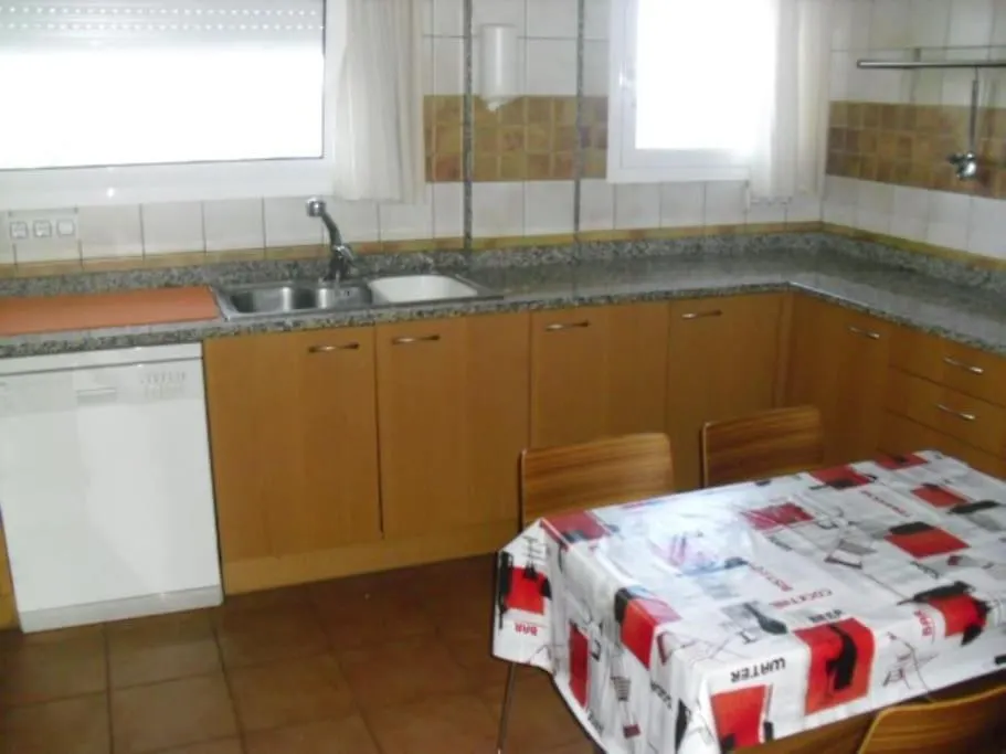 Llança Villa Con Aire Acondicionado, Piscina Climatizada Y Vistas Al Mar